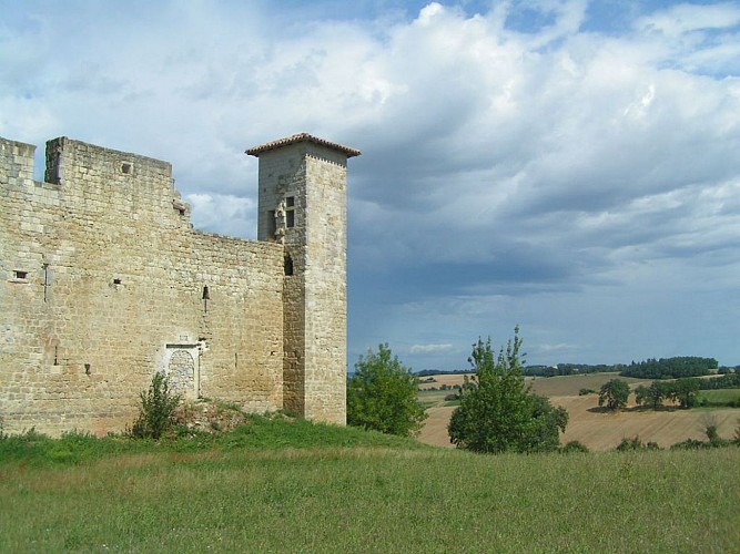 Village et Château de Lagardère