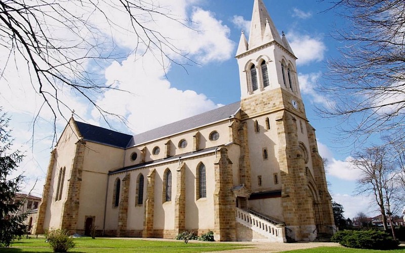 Eglise St Vincent Ustaritz 1440x900