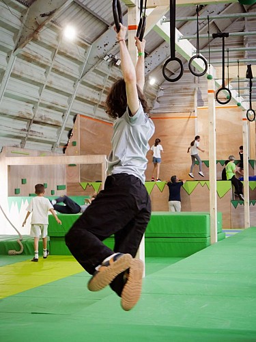 Urban Corp Salle 4 OTILAS 25