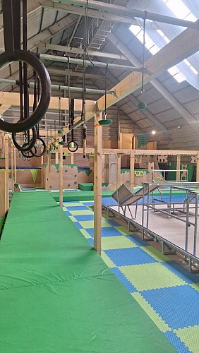 UrbanCorp Salle 2 OtiLAS25