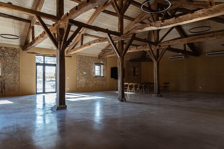 2025 - LABA - Domaine de Pillon - Salle du chai (intérieur) - ©Sarah Arnould-Domaine de Pillon (5)