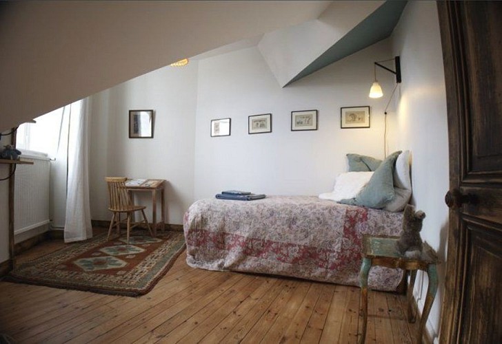 Une Chambre Perchée