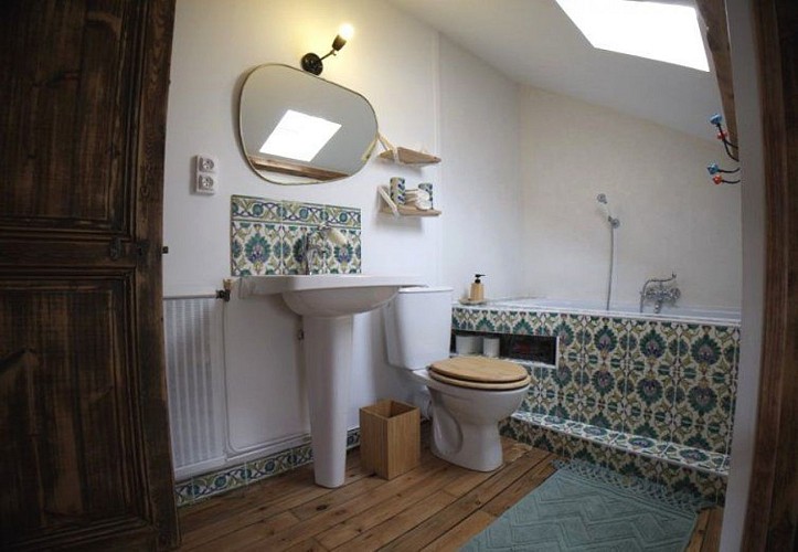 Une Chambre Perchée