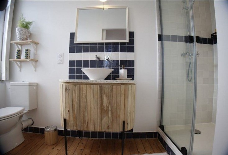 Une Chambre Perchée