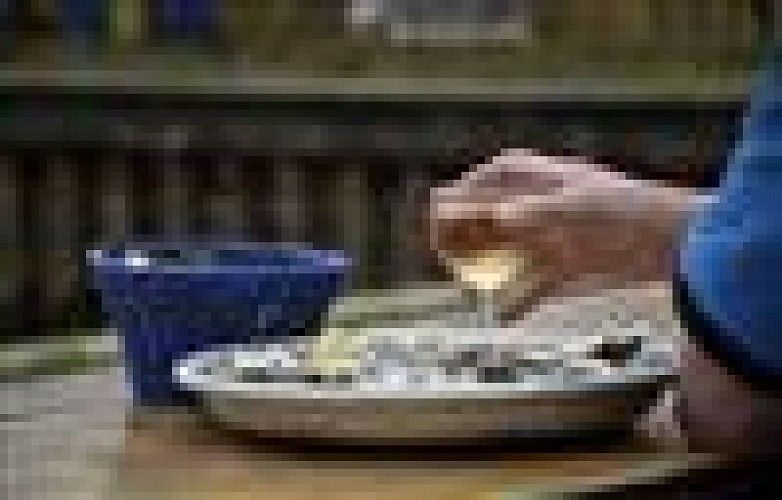 Retouchee-assiette-vin (1)