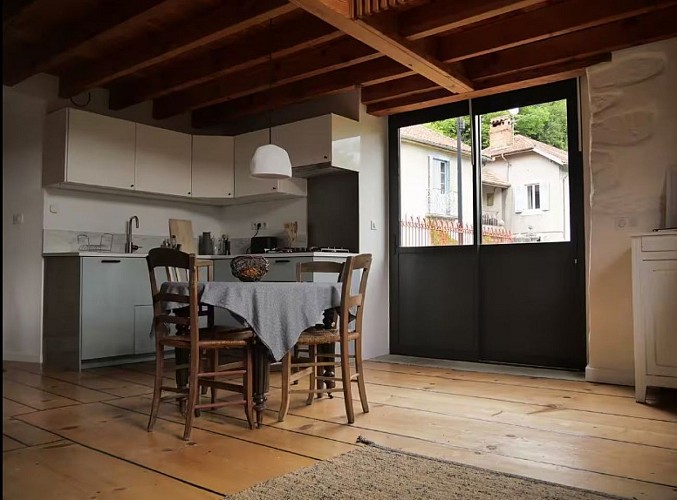 CHEZ PEGOT