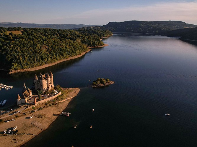 Retenue de Bort-les-Orgues (site de pêche)