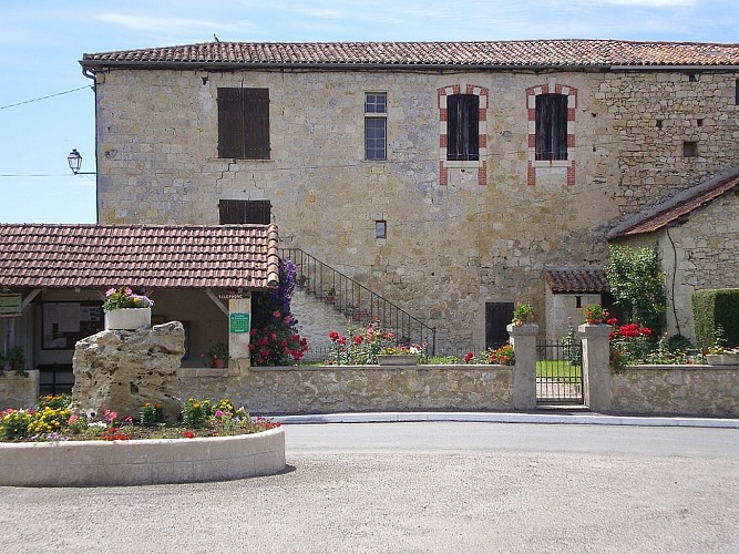 Village de Larroque-sur-l'Osse
