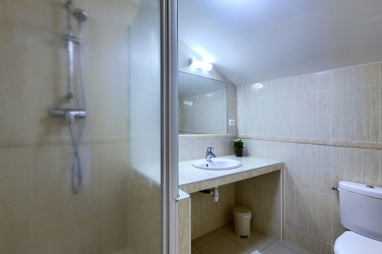 Madame Ghislaine AURORA14 (2)