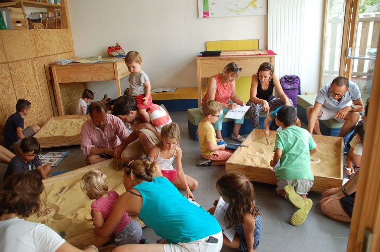 bac à fouilles familles