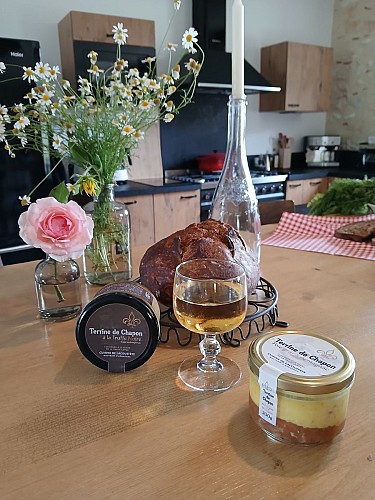 2024 - MAUV - Cuisine de Lacoustète - Terrine de chapon à la Truffe - ©Cuisine de Lacoustète