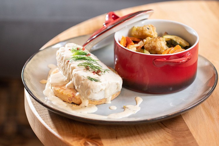 348597789_1375754653355248_3865952497259565272_n