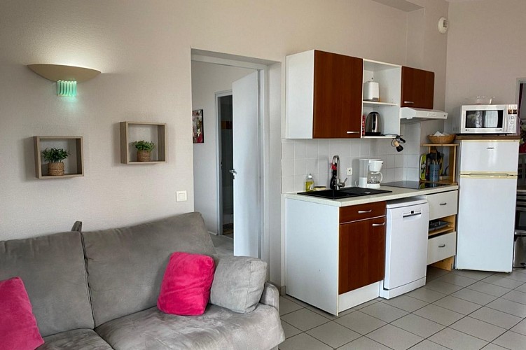 Appartement 43 m² 3 *** avec balcon vue sur mer dans résidence avec piscine