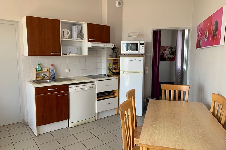 Appartement 43 m² 3 *** avec balcon vue sur mer dans résidence avec piscine