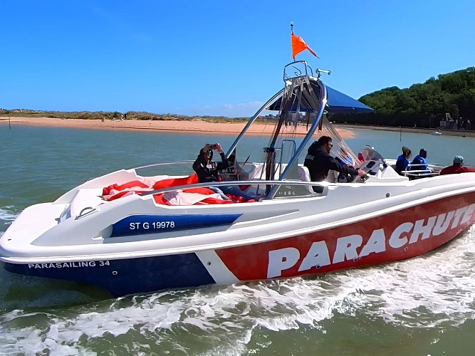 bateau parachute