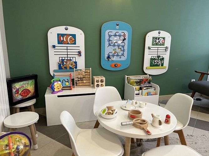 pierre-et-vacances-courseulles-jeux-enfants