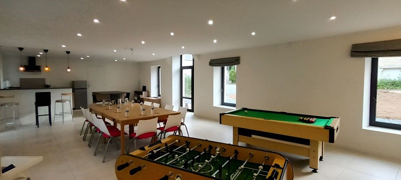 salle-de-reunion-alalueurdespres