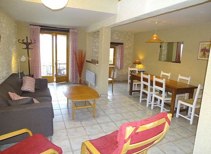 HLOAQU047FS003I2_grande