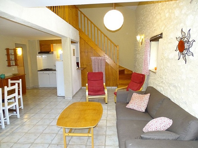 HLOAQU047FS003I2_grande3