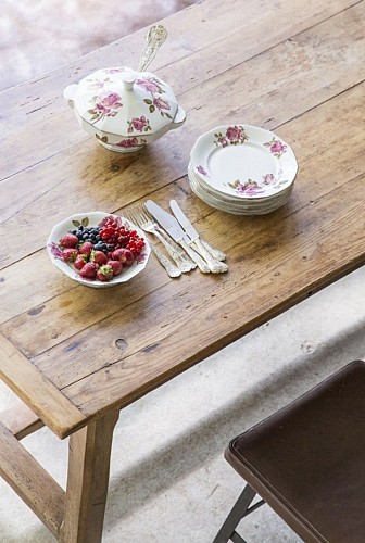 6galleryeettafelNo2-2