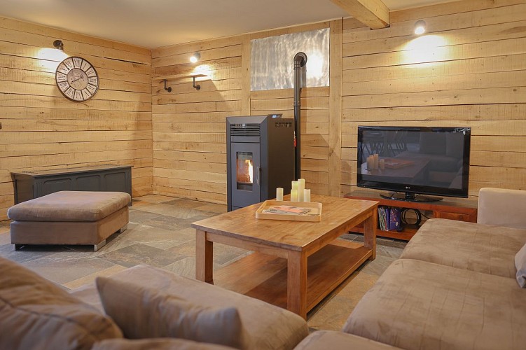 Salon du meublé "Cocon dans la forêt" à Philippeville