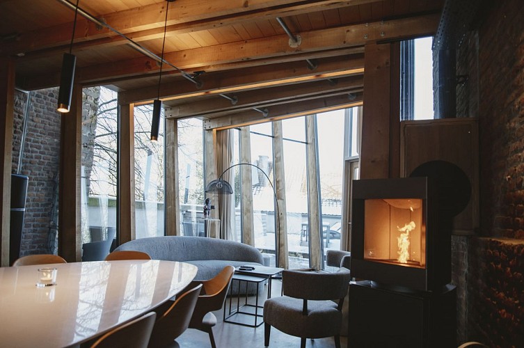 Salon + feu ©Aelle Photographie