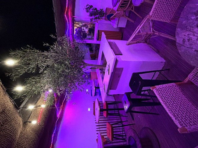 33328B76-F96E-4AAF-B739-0B8FEB4500BA (2)