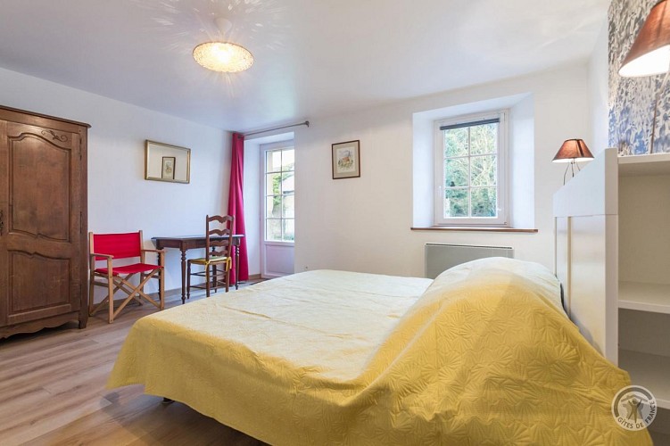 La petite maison dans les pommiers