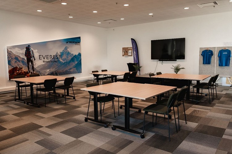 Salle Everest Classe-min