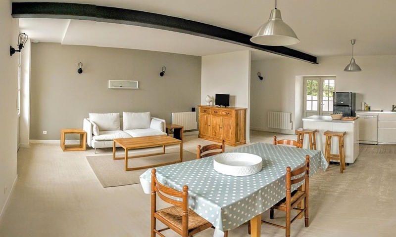 saint colomb de lauzun-la lambrusca-piece de vie