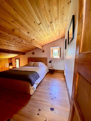 (2) 2025 - BETB - Domaine de Bourgade - Chambre - Mme COLIER Corinne