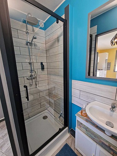 studio-jardin-douche-900