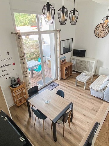 Appartement dans résidence avec jardin, belle terrasse et piscine collective