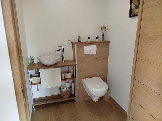 courlay-gite-des-peupliers-wc