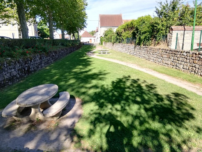 Aire d'accueil et de services de Montmarault