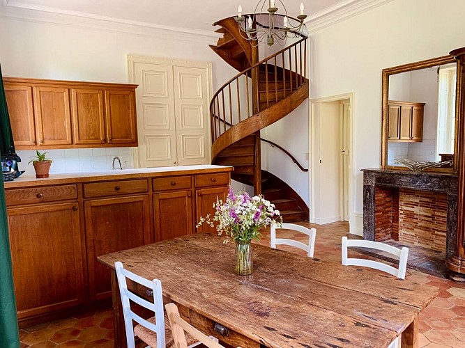 bcb01c52-d45e-45f6-9e48-6ac59fa902cb