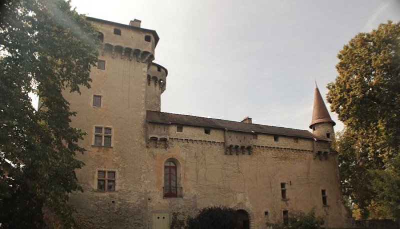 Château de Serrières