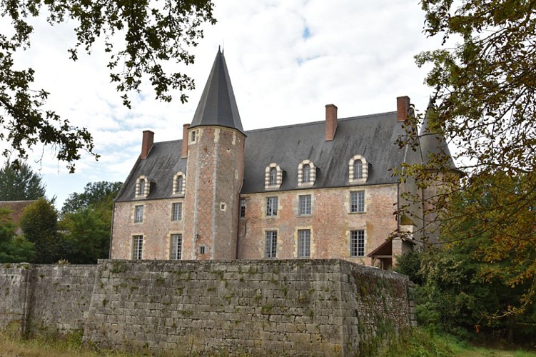 Autry-le-chatel - Petit Château - 3 septembre - 2018 - OT Terres de Loire et Canaux - IRémy (11)