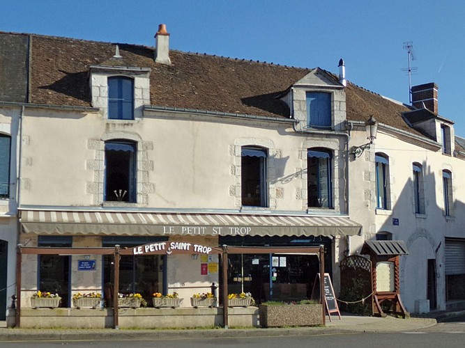 Briare - Restaurant Le p'tit Saint-Trop - façade