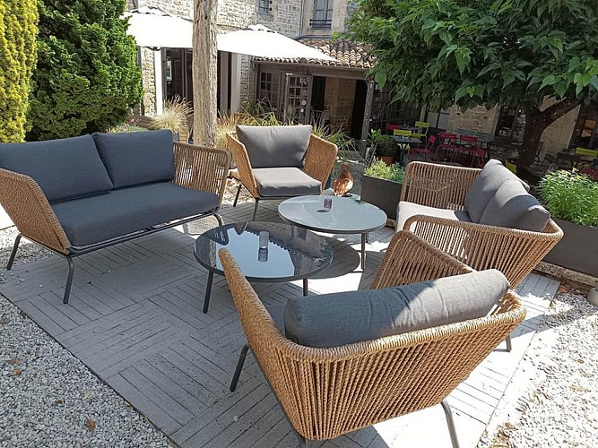 L'Hostellerie de l'Abbaye de Celles-sur-Belle - Terrasse extérieure