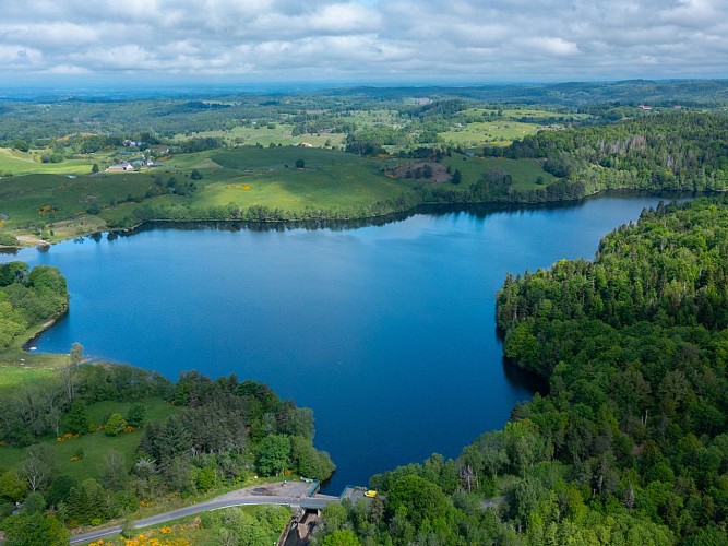 Lac naturel de La Crégut