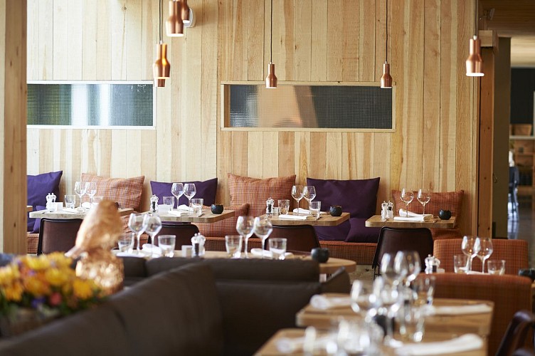 Brasserie RN - rôtisserie - Salle (banquette)