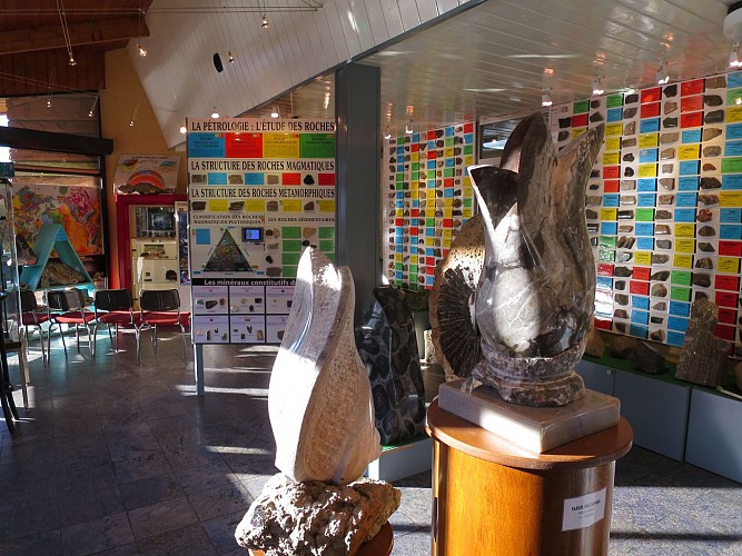 Terrae Genesis - Zentrum für Geologie und Mineralogie