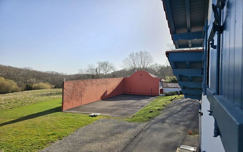 Marie eder fronton 1440x900