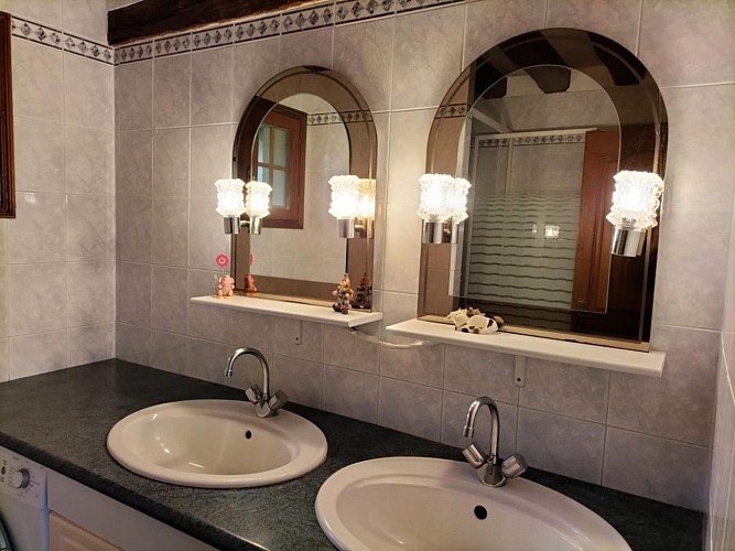 Gîte héron salle de bain