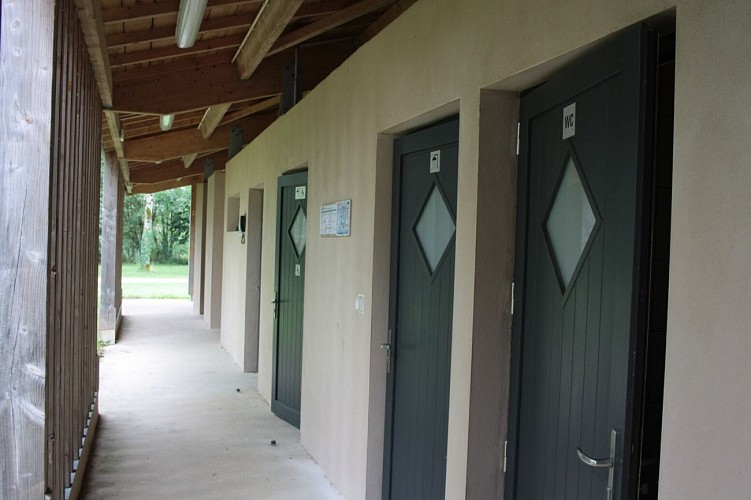 Camping-Lezay-Sanitaires