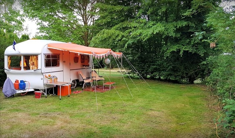 Camping Sous Les Etoiles Normandie - Saint-Martin-des-Besaces
