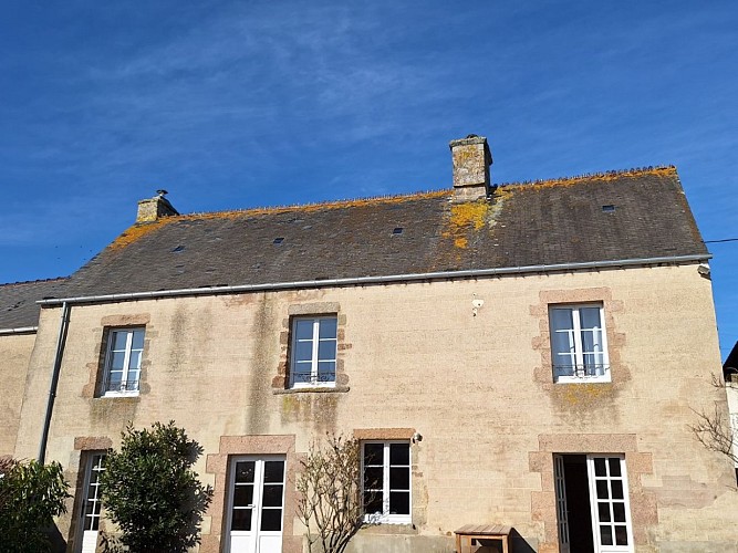 Maison devant bis
