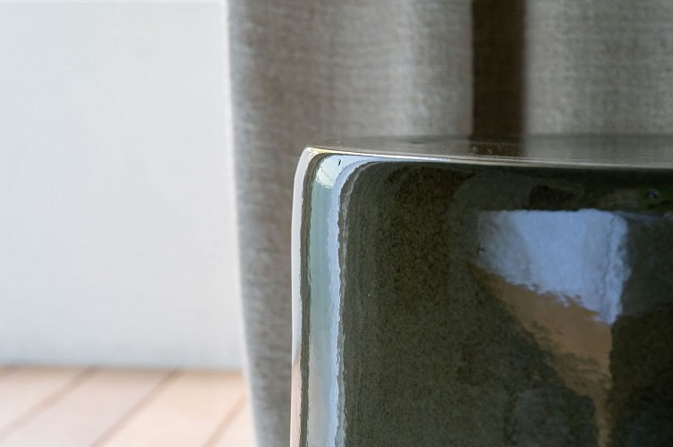 Hôtel de la Plage - Biarritz - chambre standard océan balcon tabouret