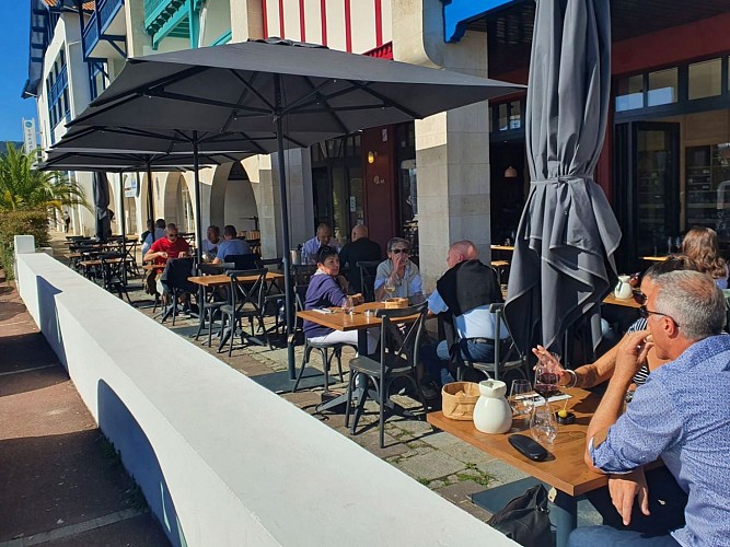 vinotek restaurant hendaye